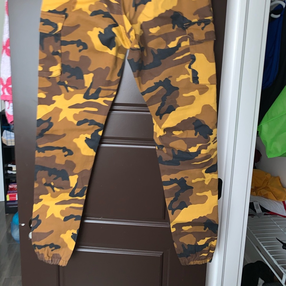 Camp pants - Picture 3 of 3